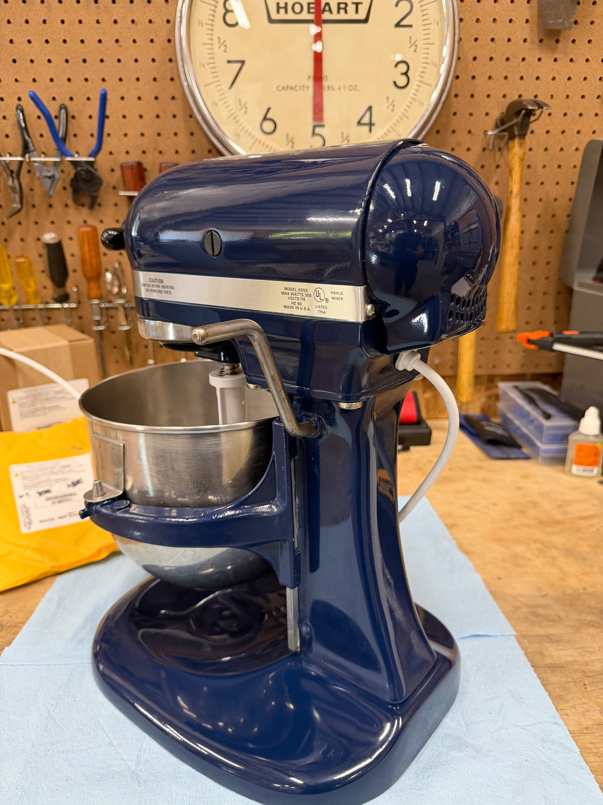1983 Hobart-era K5SS - 5 Quart Bowl Lift Mixer