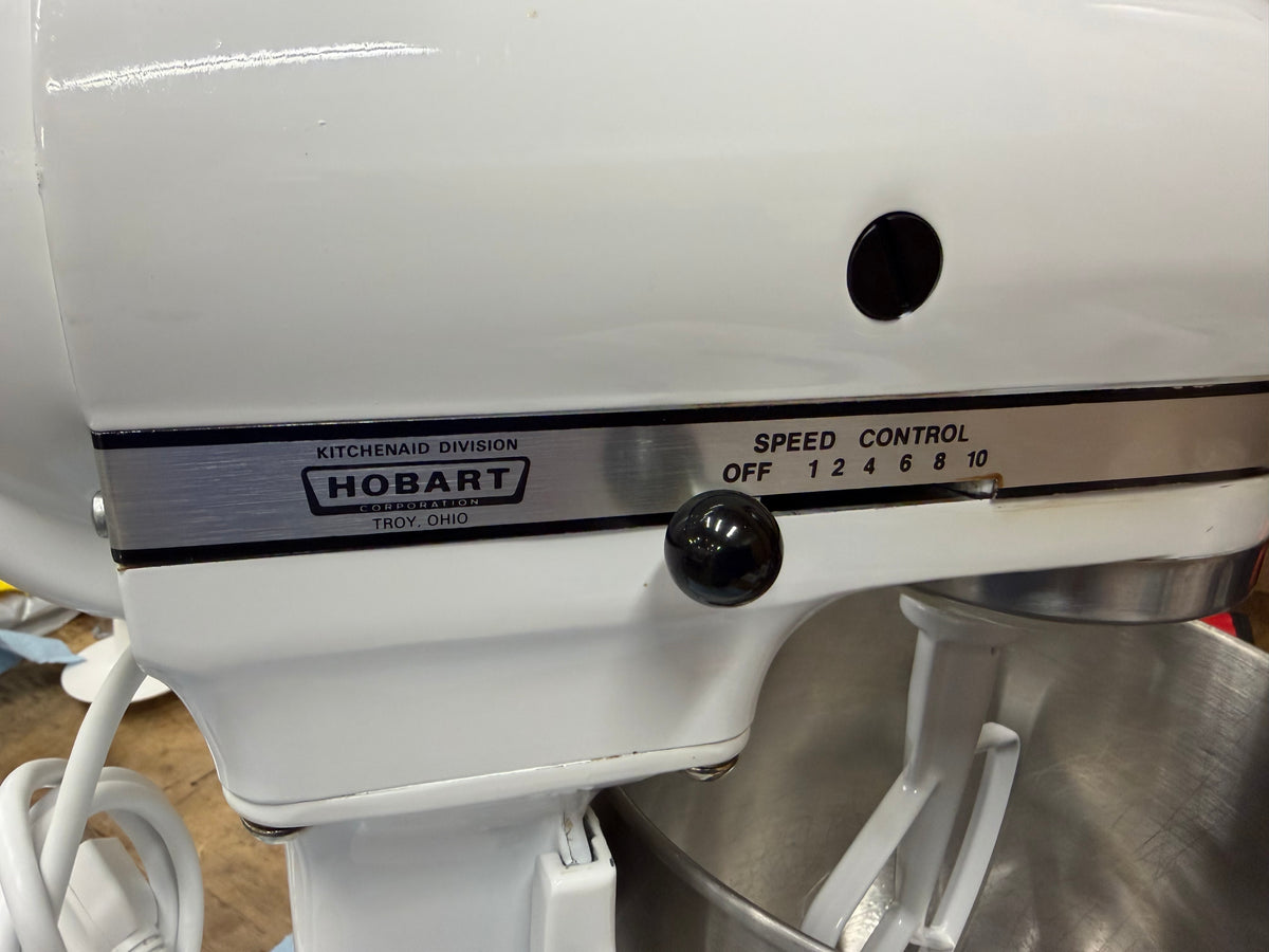 1977 Hobart K5-A: 5 Quart Bowl Lift Mixer