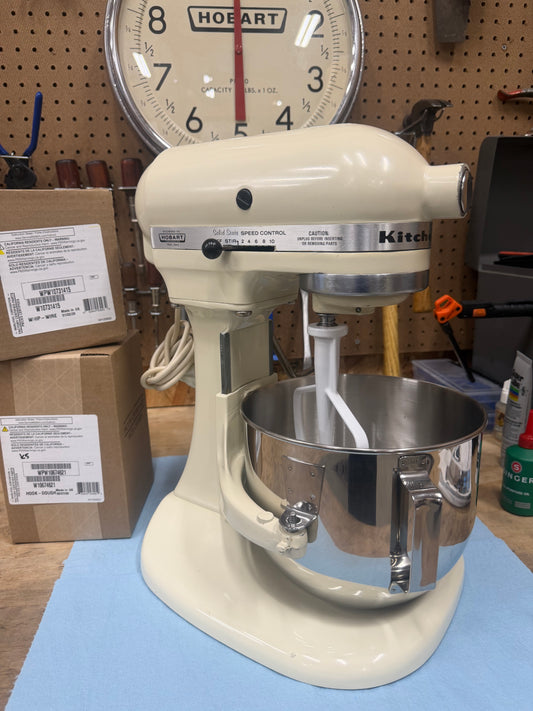 1983 Hobart-era K5SS - 5 Quart Bowl Lift Mixer (New Bowl & Accessories!)
