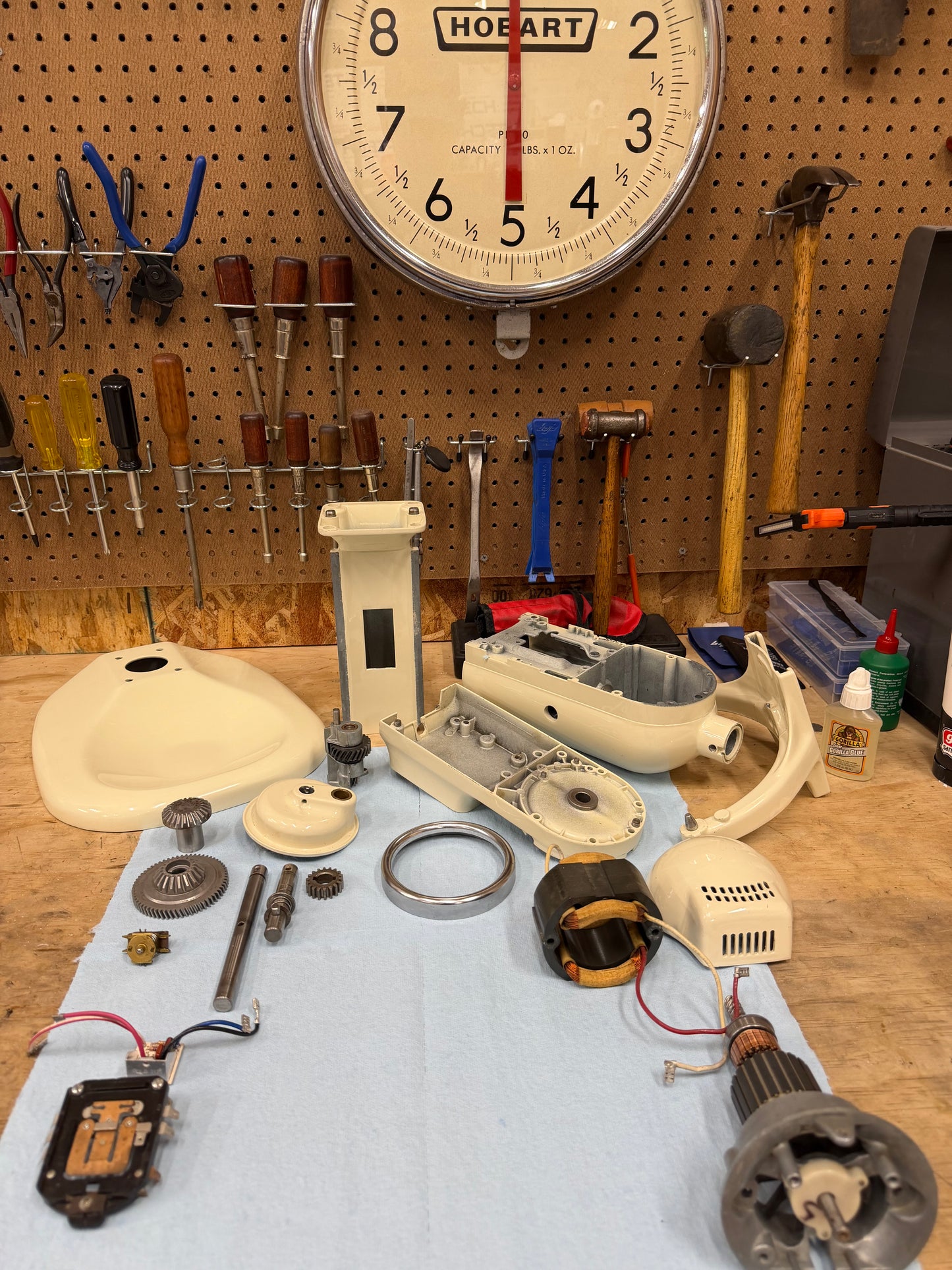 1984 Hobart-era K5SS - 5 Quart Bowl Lift Mixer