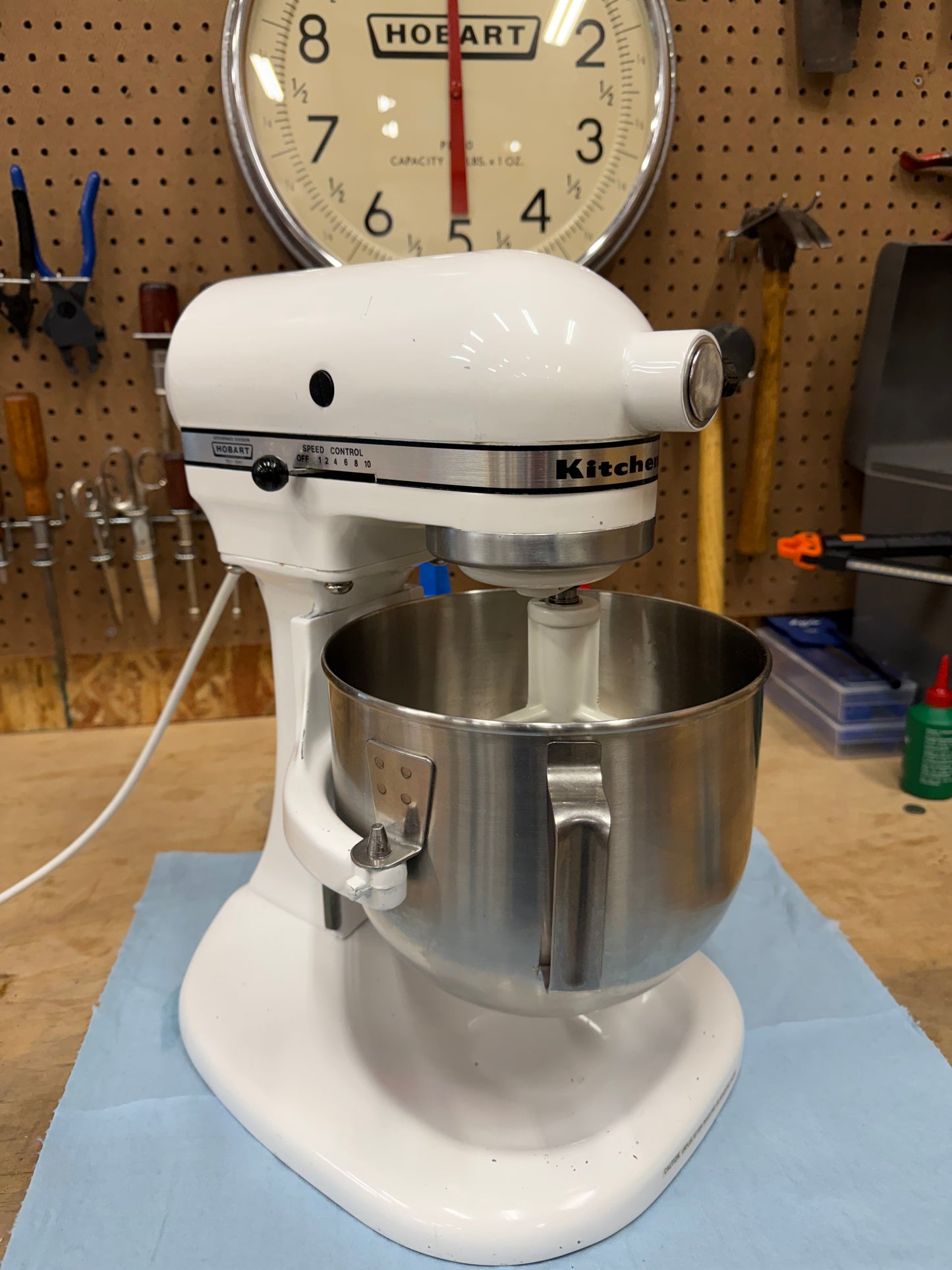 1978 Hobart K5-A: 5 Quart Bowl Lift Mixer