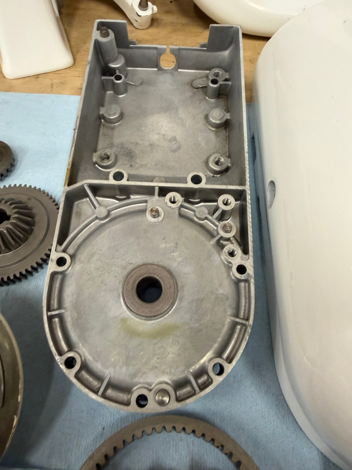1977 Hobart K5-A: 5 Quart Bowl Lift Mixer