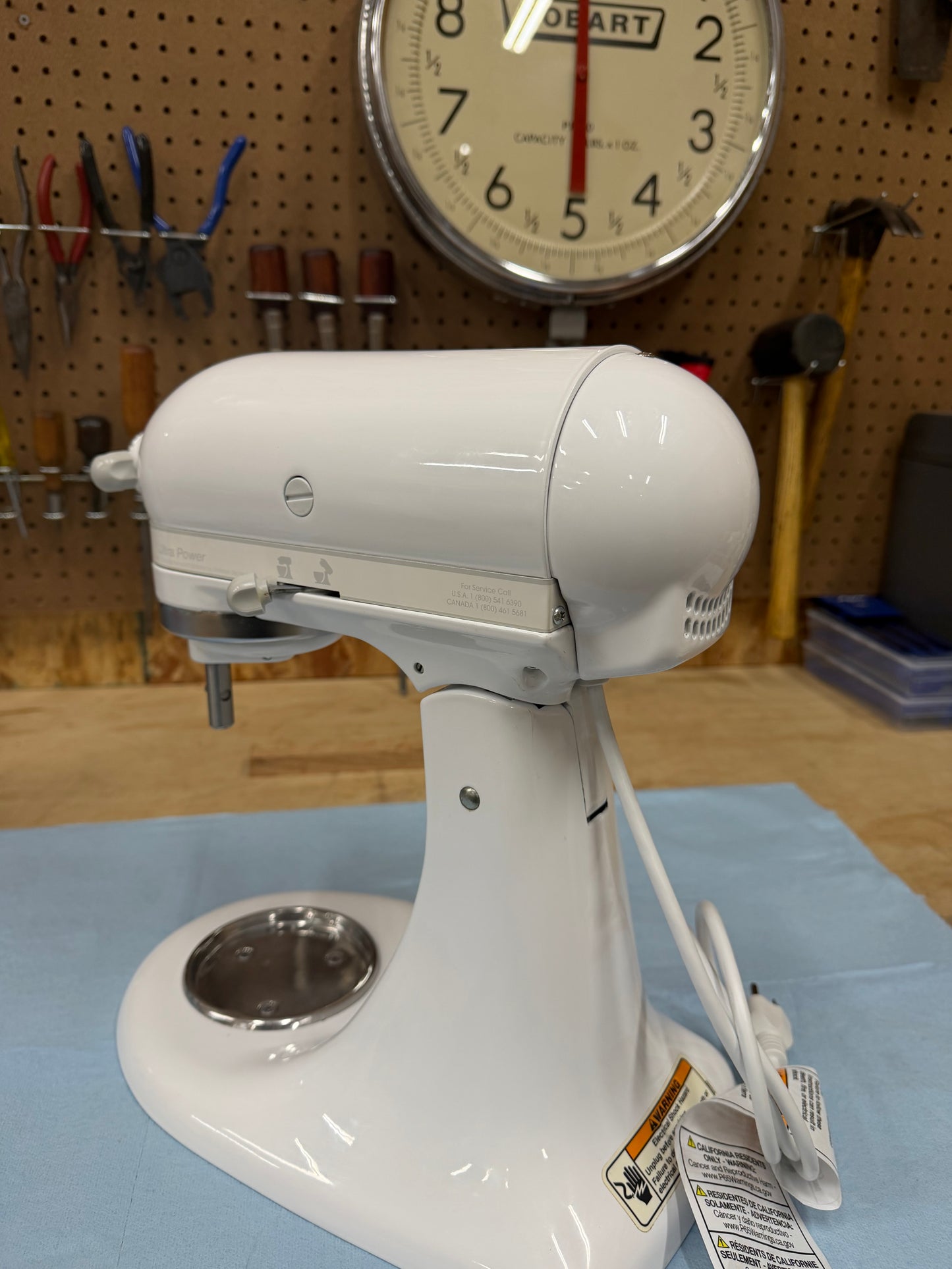 Ultra Power White-on-White (KSM90 - 001)