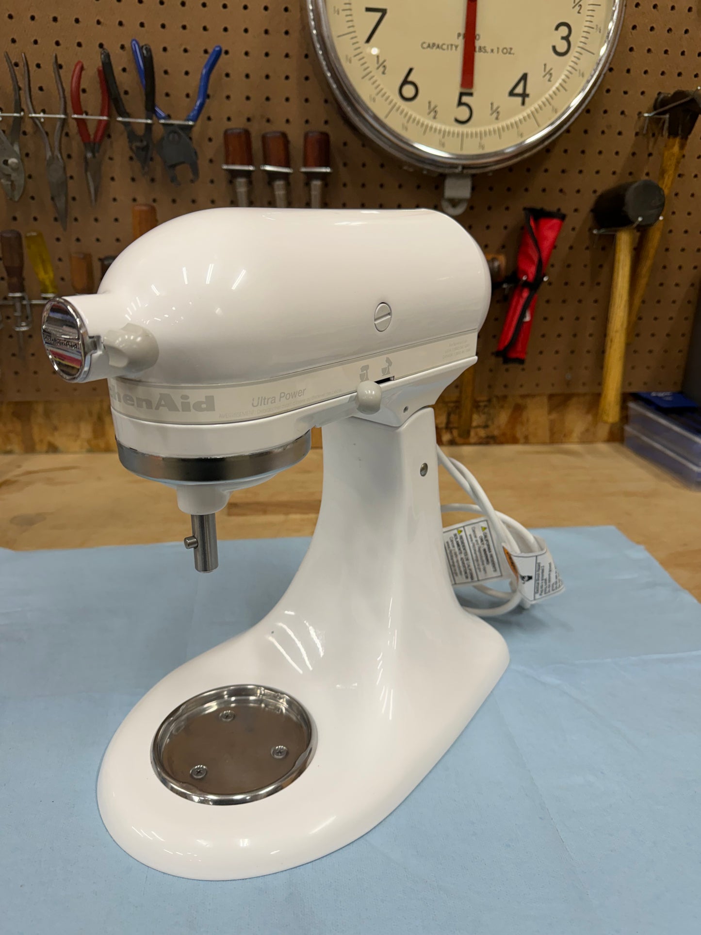 Ultra Power White-on-White (KSM90 - 001)