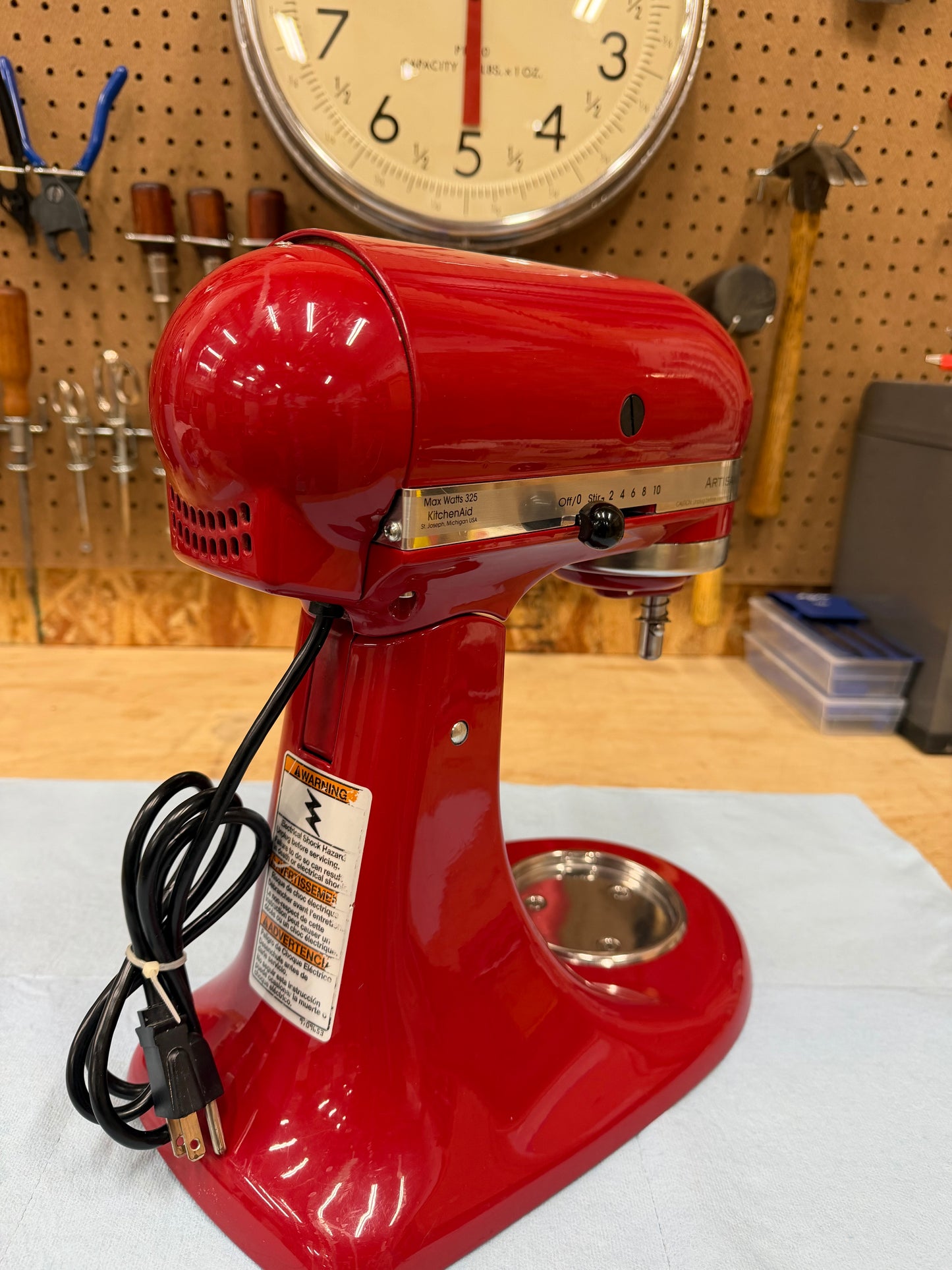 Empire Red Artisan (KSM150 - 001)