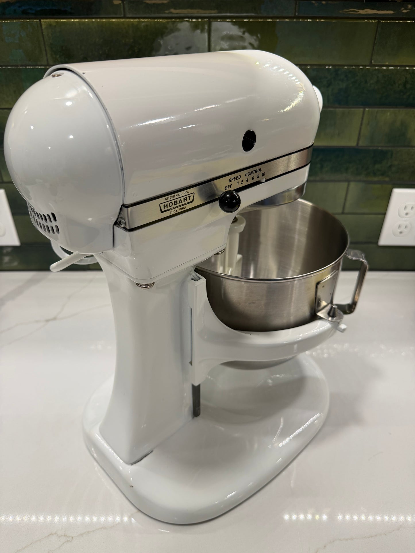1978 Hobart-made K5-A: 5 Quart Bowl Lift Mixer