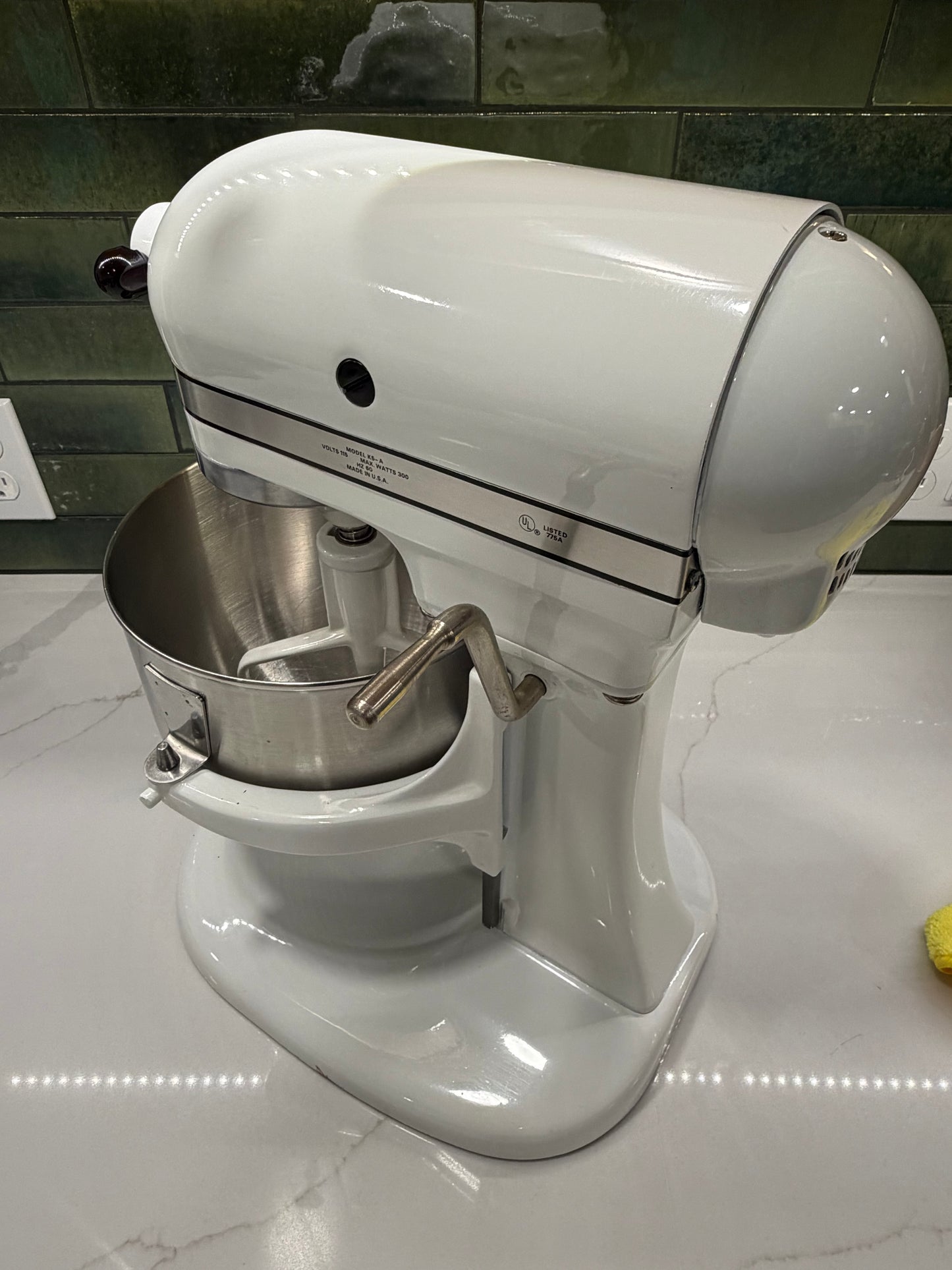 1978 Hobart-made K5-A: 5 Quart Bowl Lift Mixer