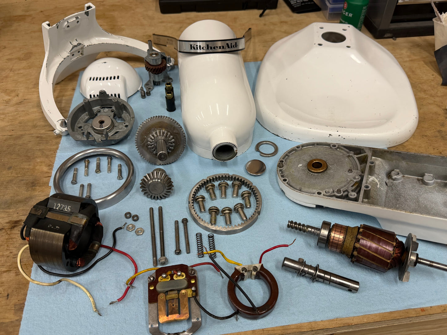 1971 Hobart-made K5-A: 5 Quart Bowl Lift Mixer