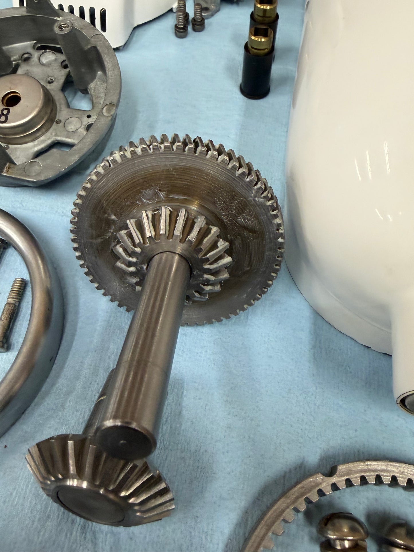 1971 Hobart-made K5-A: 5 Quart Bowl Lift Mixer