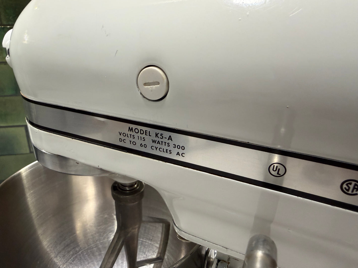 1971 Hobart-made K5-A: 5 Quart Bowl Lift Mixer