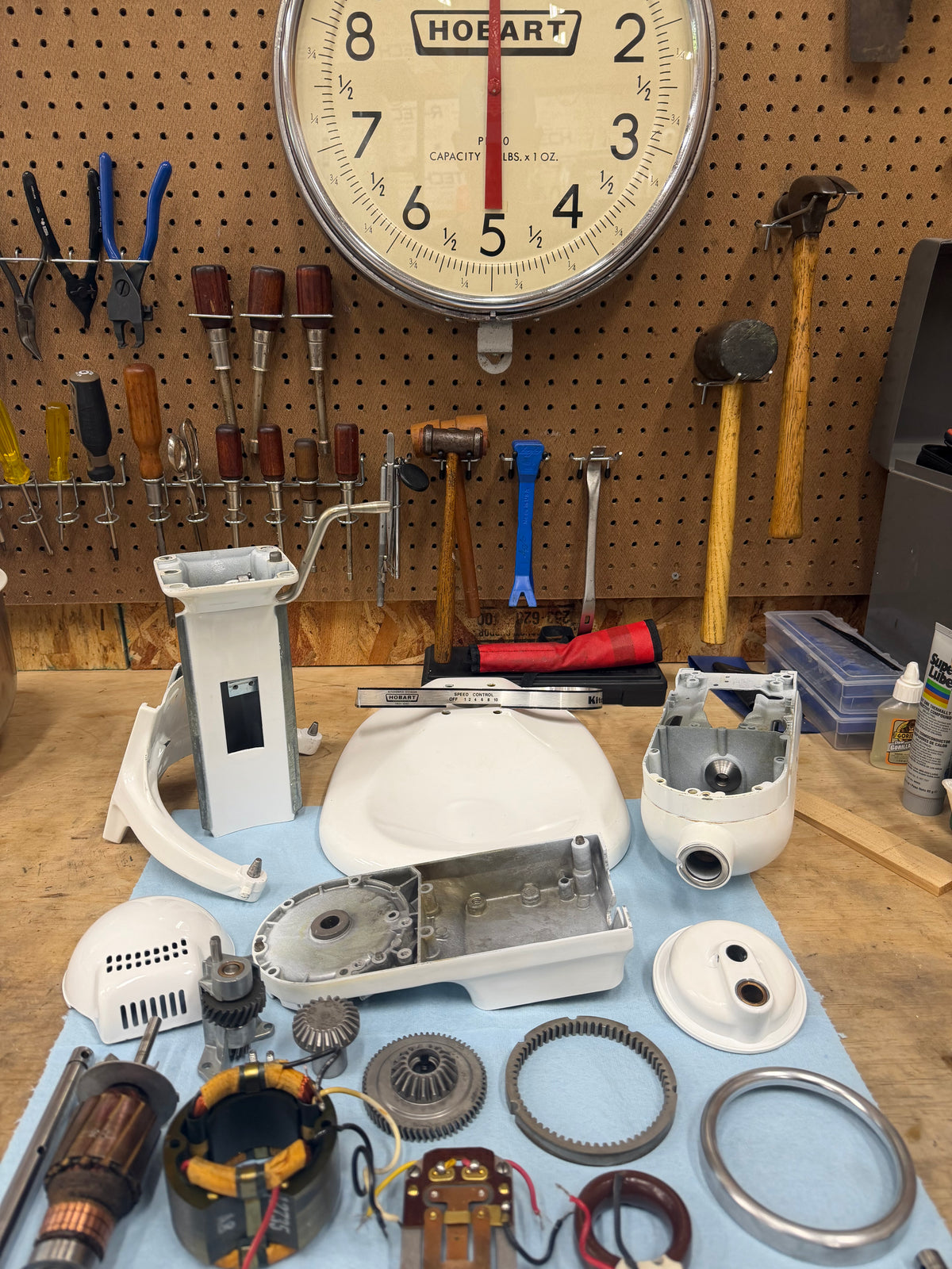 1978 Hobart K5-A: 5 Quart Bowl Lift Mixer