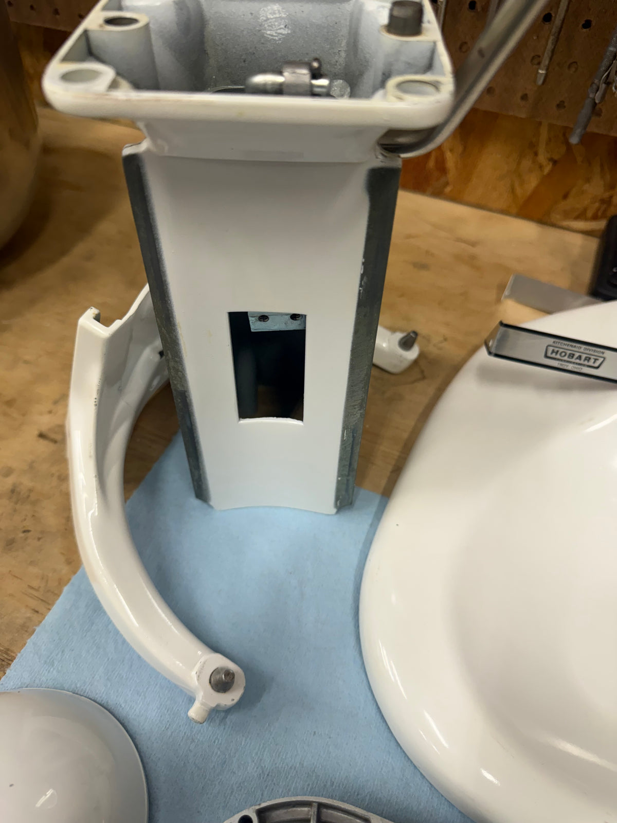 1978 Hobart K5-A: 5 Quart Bowl Lift Mixer