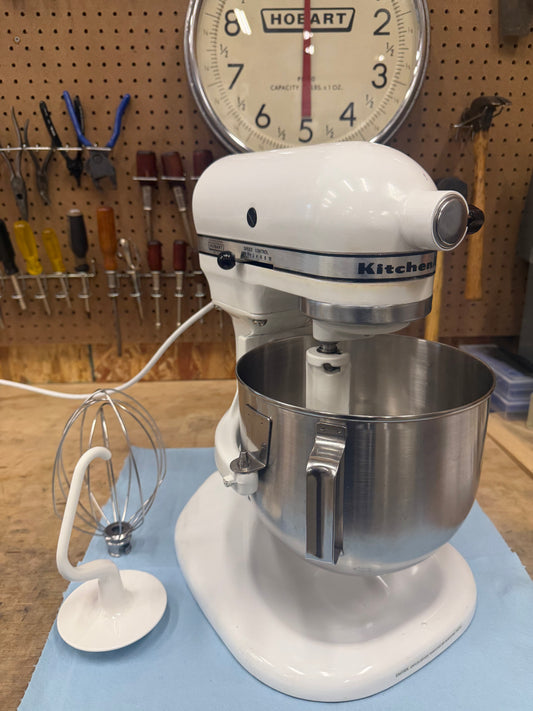 1978 Hobart K5-A: 5 Quart Bowl Lift Mixer