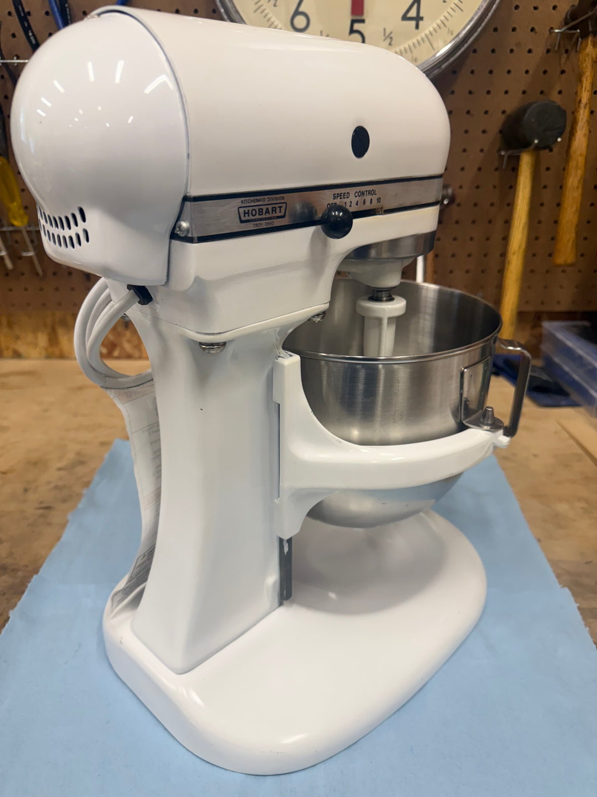 1978 Hobart K5-A: 5 Quart Bowl Lift Mixer